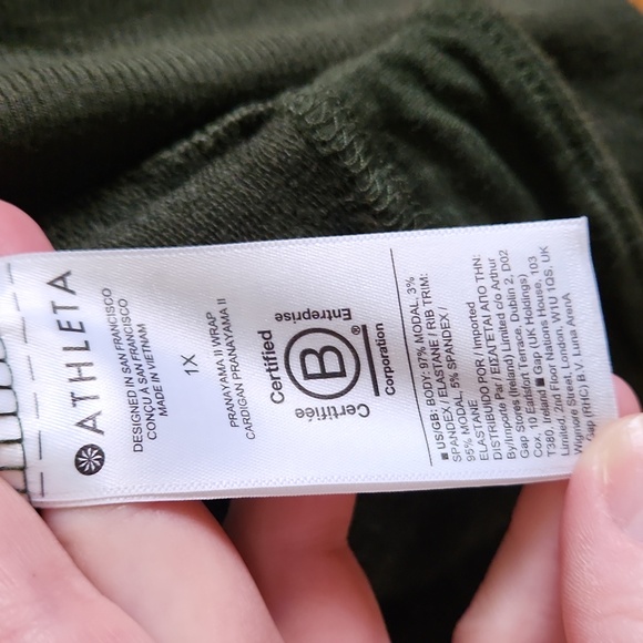 Athleta Olive Green Pranayama Restore Wrap Size 1X - Picture 10 of 10